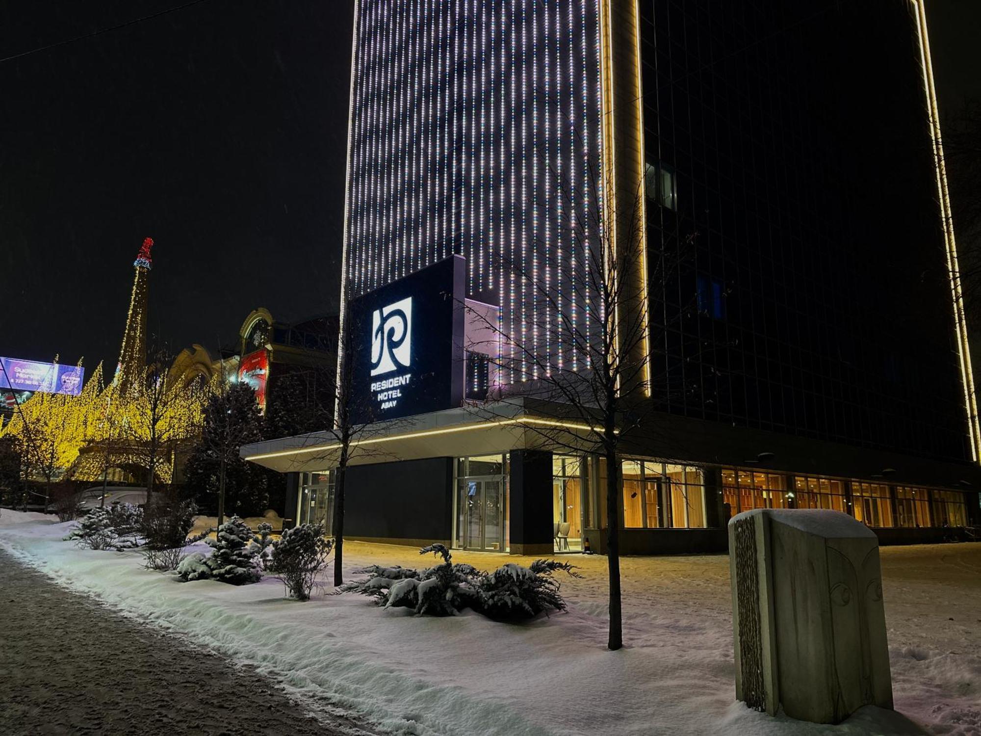 Resident Hotel Abay Алматы Экстерьер фото