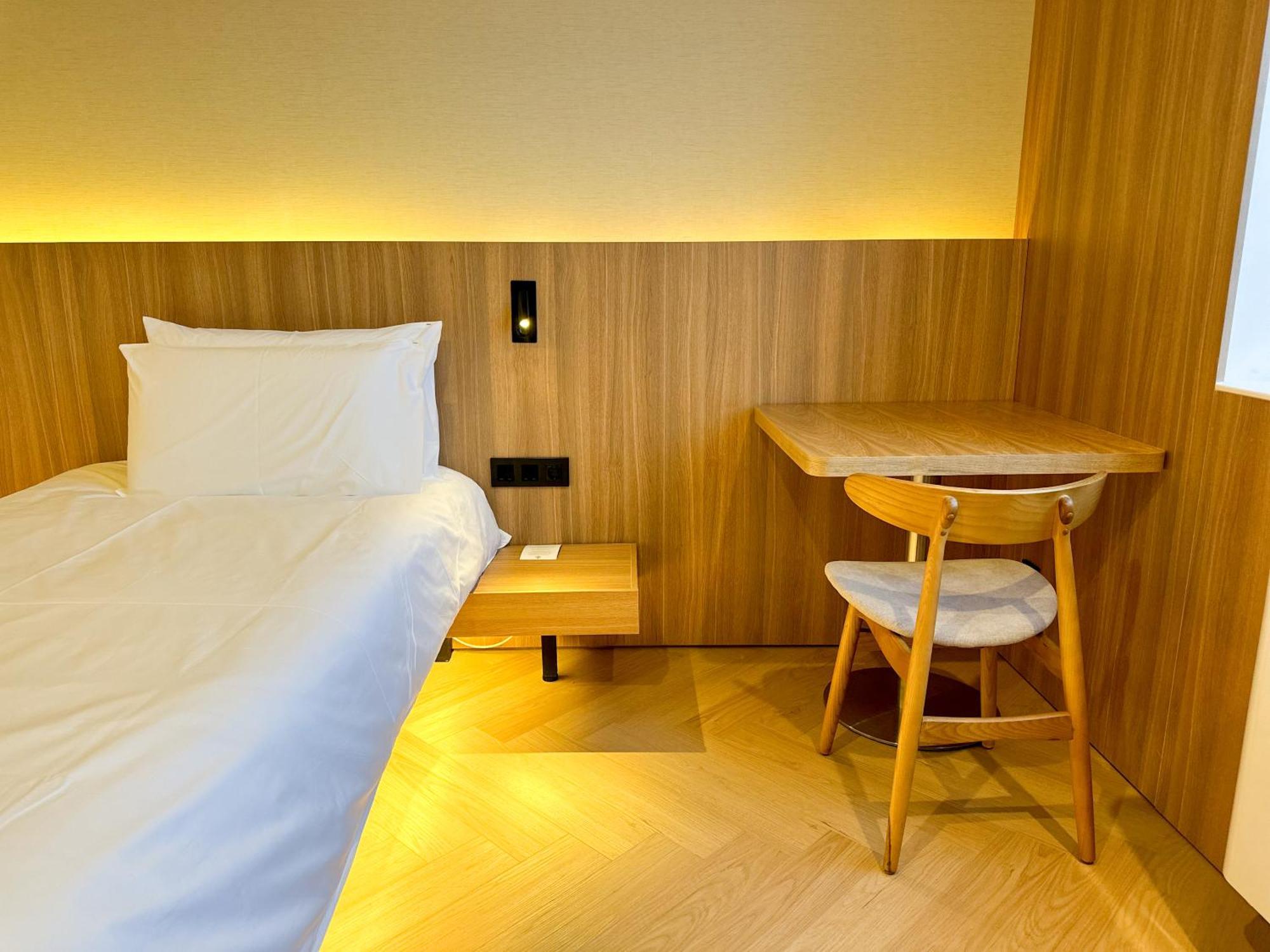 Resident Hotel Abay Алматы Экстерьер фото