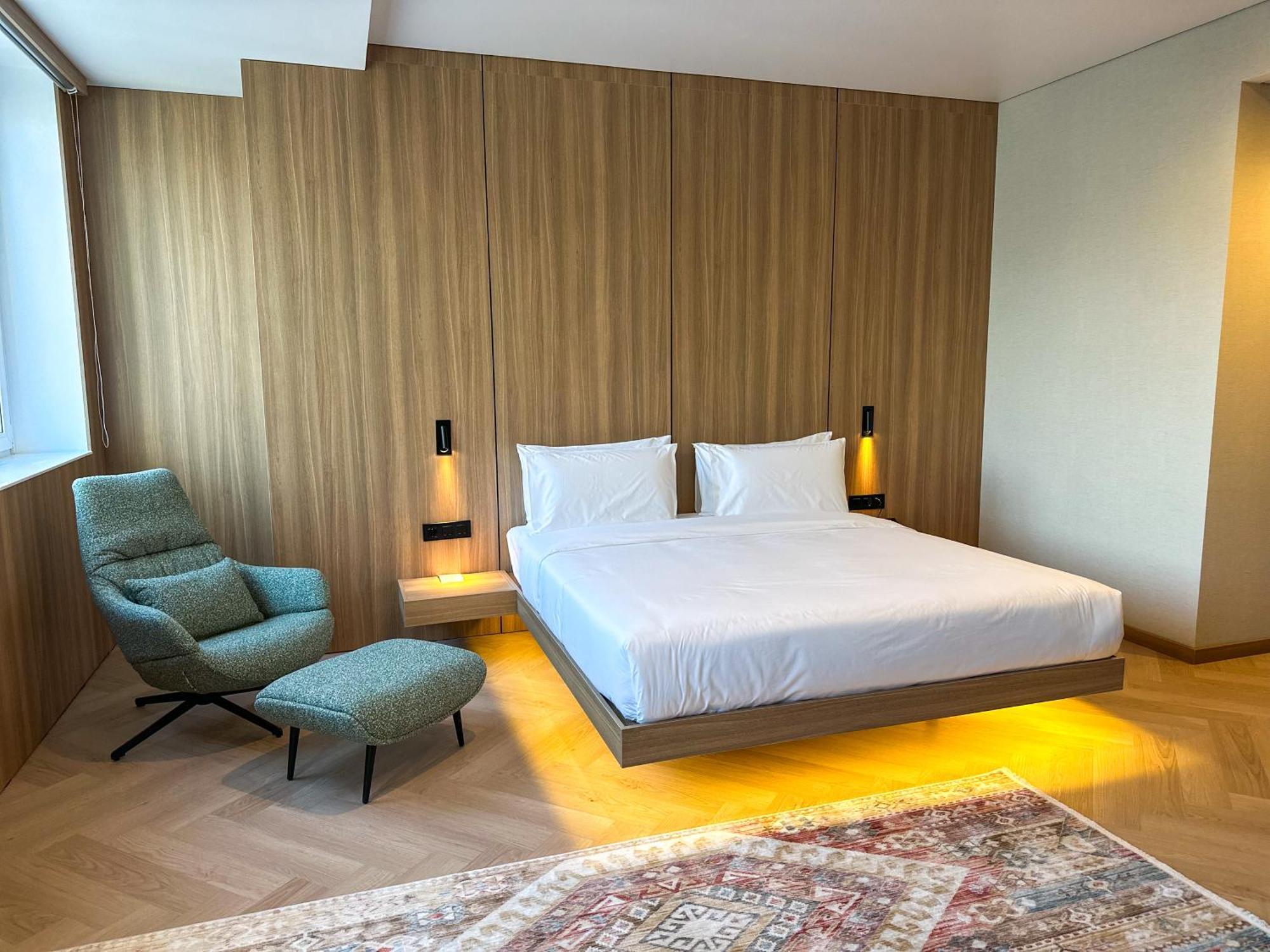 Resident Hotel Abay Алматы Экстерьер фото