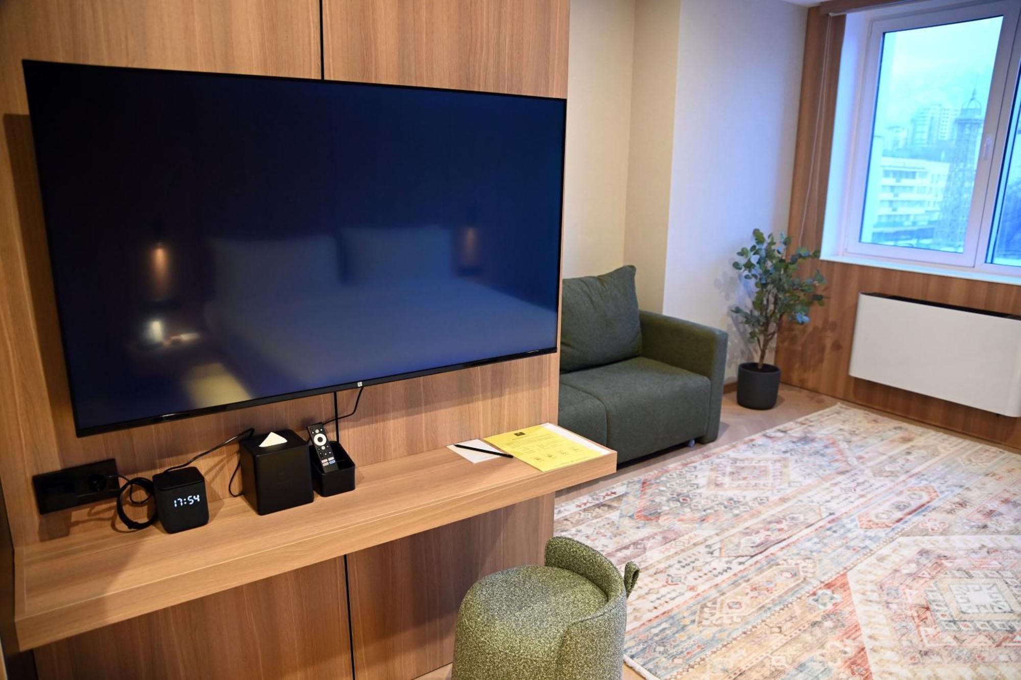 Resident Hotel Abay Алматы Экстерьер фото